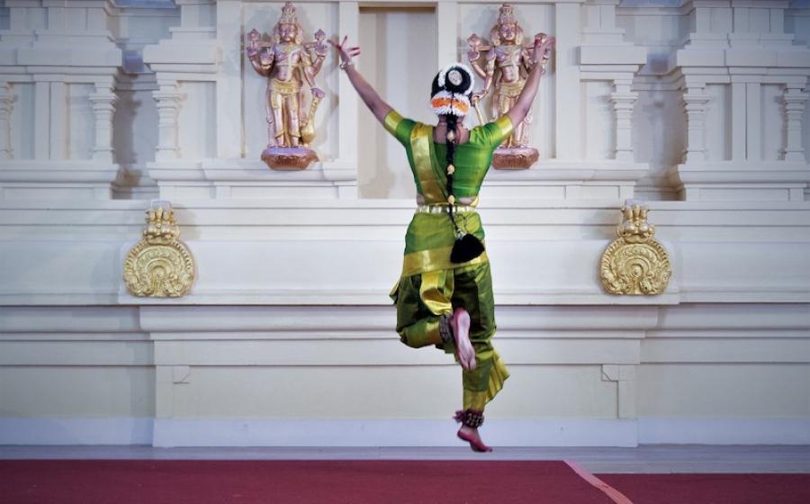 Chinnadevi | Mahalakshmi Temple, London | Simon Richardson