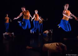 'Flint', choreographed by Gary Clarke for Yuva Gati Showcase 2017 | Photo: Vipul Sangoi 'Flint', choreographed by Gary Clarke for Yuva Gati Showcase 2017  | Photo: Vipul Sangoi