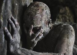 XENOS | Courtesy Akram Khan Company XENOS